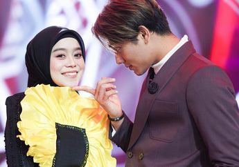 Main Tuding Hubungan Lesty Kejora dan Rizky Billar Cuma Settingan, Elly Sugigi Langsung Kicep Saat Sang Biduan Buktikan dengan Cara Ini
