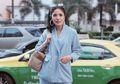 Simpel dengan Gaya Kasual Feminin, Nindy Ayunda Boyong Tas Harga Puluhan Juta Rupiah Saat ke Mall
