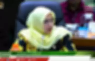 Wakil Ketua Komisi IX DPR RI, Nihayatul Mafiroh saat rapat kerja bersama Menteri Kesehatan dan BPJS, Rabu (6/11/19).