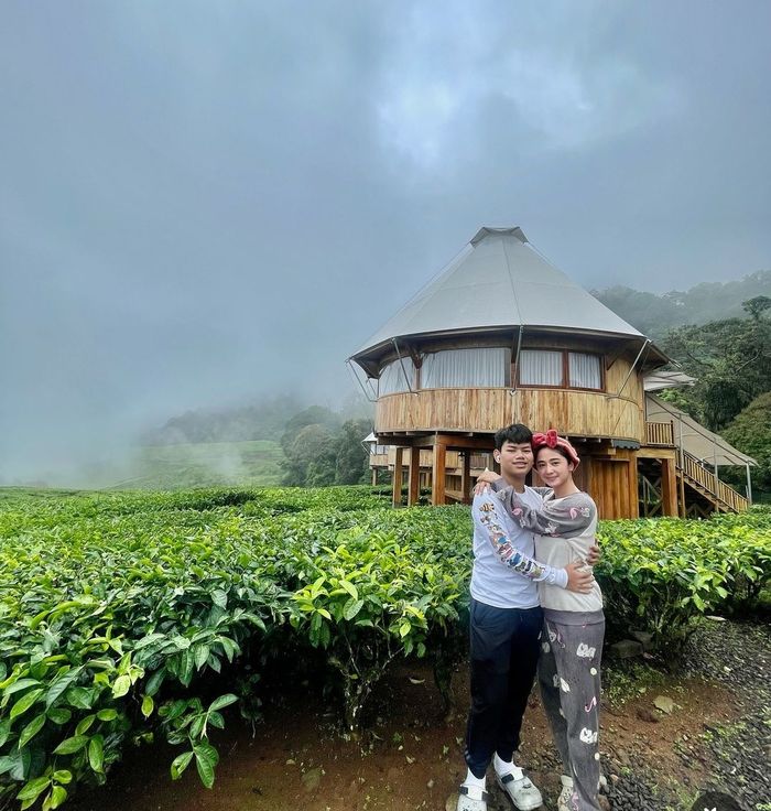 Dewi Perssik dan Felice Gabriel
