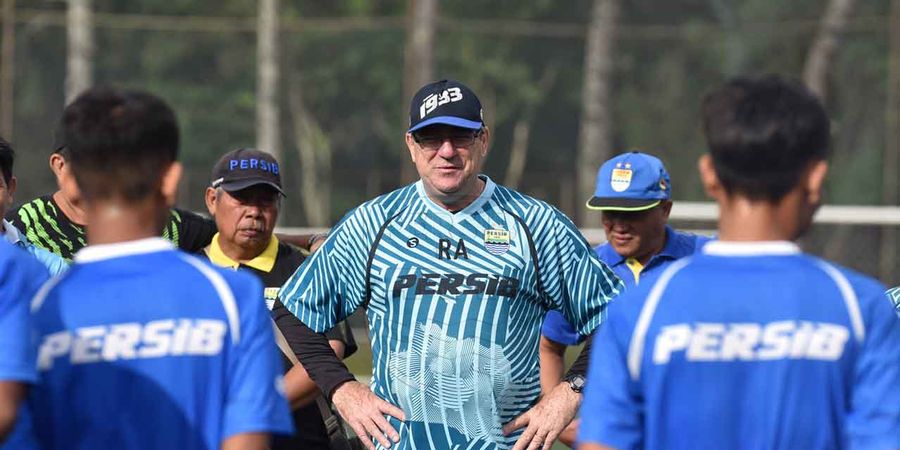 Robert Rene Alberts Tetap Arsiteki Persib Bandung di Liga 1 2021