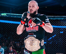 Tak Mau Sakiti Sesama Muslim, Petarung MMA Ini Relakan Gelar Juara