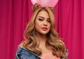 Aurel Hermansyah Unggah Foto Pakai Hijab Putih untuk Pemotretan, Netizen: Adem Banget!