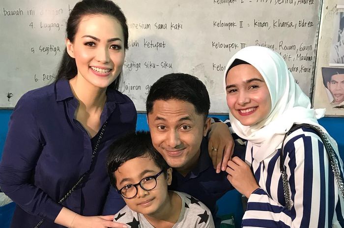Walau sudah bercerai dengan <a href='https://manado.tribunnews.com/tag/hengky-kurniawan' title='Hengky Kurniawan'>Hengky Kurniawan</a>, <a href='https://manado.tribunnews.com/tag/christy-jusung' title='Christy Jusung'>Christy Jusung</a> tetap akur demi sang anak!
