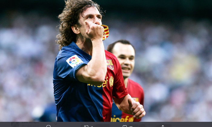 Carles Puyol saat masih berseragam Barcelona.