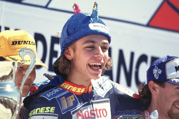 Download Valentino Rossi Masih Muda Pics