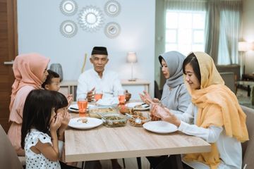 Sangat Tidak Dianjurkan Banyak Makan Saat Buka Puasa dan Sahur, Makanan Ini yang Harus Paling Banyak Dikonsumsi