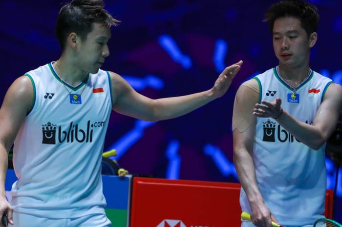 Pasangan ganda putra Indonesia, Marcus Fernaldi Gideon/Kevin Sanjaya Sukamuljo, pada semifinal All England Open 2020 di Arena Birmingham, Inggris, Sabtu (14/3/2020).