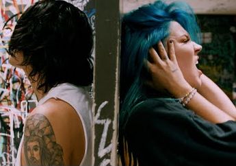 Ngajak Kolaborasi TikToker, Sleeping with Sirens Lepas Single 'Let You Down'