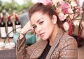 Meniru Gaya Wanita Mesir, Tampilan Seksi Elegan Olla Ramlan Kembali Jadi Sorotan Karena Pilihan Perhiasan Mewah yang Dipakainya