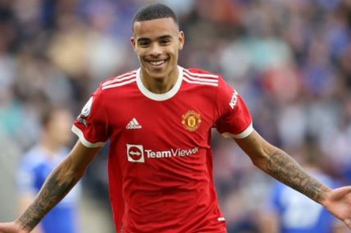 Penyerang Manchester United, Mason Greenwood, merayakan gol ke gawang Leicester City dalam laga Liga Inggris di Stadion King Power, Sabtu (16/10/2021).