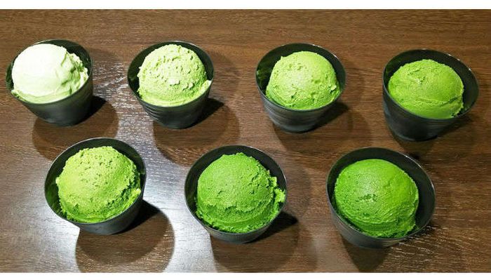 Es krim rasa matcha Suzukien
