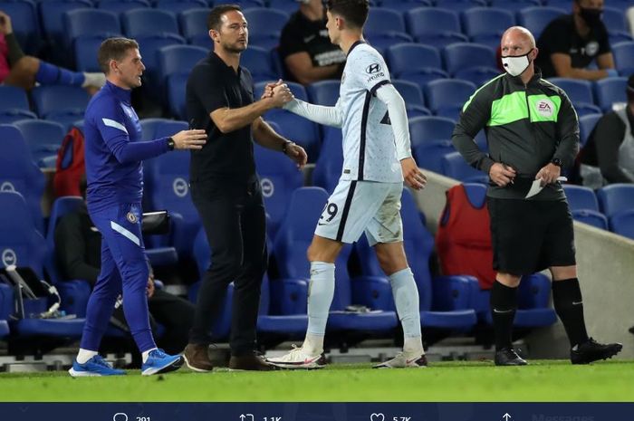 Kai Havertz saat ditarik keluar oleh pelatih Chelsea, Frank Lampard.