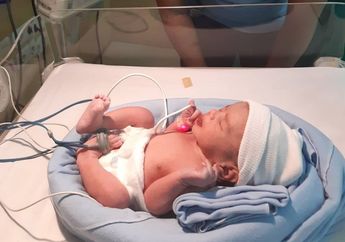 Nyawanya Nyaris Melayang Karena Tercebur Kolam Renang, Anak Bungsu Asri Welas Ternyata Harus Jalani Perawatan Khusus, Kondisi Ini Jadi Penyebabnya
