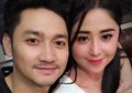 Dewi Perssik Meradang Sampai Dorong Sang Suami ke Kolam Renang, Saat Tahu Angga Dapat Telepon Mesra dari Wanita Lain 'Buku Nikah Aku Bakar Nih!'