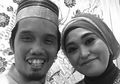 Tak Kuasa Melihat Jenazah Sang Istri Datang Ke Rumah Duka, Ustaz Maulana Jatuh Pingsan