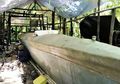 Menjelajahi Hutan, Tentara Ini Kaget Temukan Kapal Selam di Dalam Gubuk