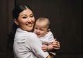 Masih Berusia 7 Bulan, Anak Sarwendah Thania Putri Onsu Sudah Pakai Topi Mewah Seharga Rp7,2 Juta!