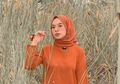 Tampil Playful dengan Gaya Fashion Hijab Kekinian ala Nabila Zirus