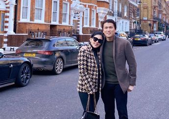 Sesumbar Punya Wajah Cantik Alami Hingga Bikin Sang Pengusaha Tajir Kepincut, Artis Cantik Ini Justru Diterawang Pakai Sesuatu yang Tak Kasat Mata: Ada Titik Buat Tarik Rezeki