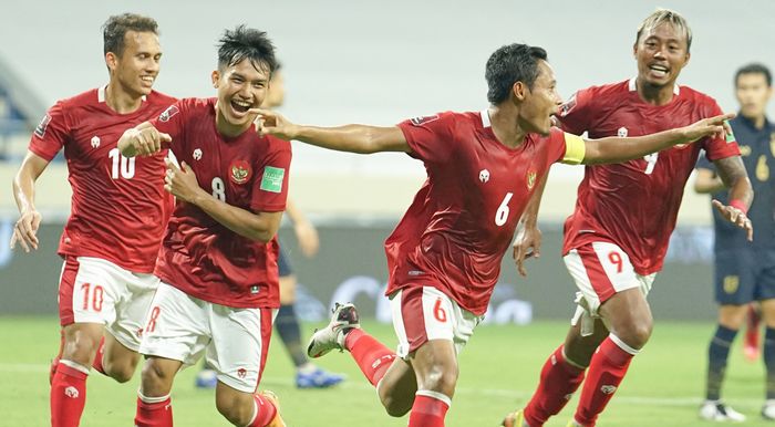 Selebrasi Evan Dimas usai cetak gol ke gawang Thailand dalam laga Kualifikasi Piala Dunia 2022 zona Asia grup G, di  Stadion Al-Maktoum, Dubai, Uni Emirat Arab (UEA), Kamis (3/6/2021).