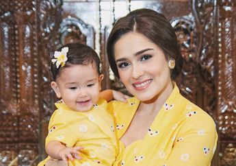 Bangganya Yasmin Wildblood saat Seraphina Berani Melompat ke Kolam Renang