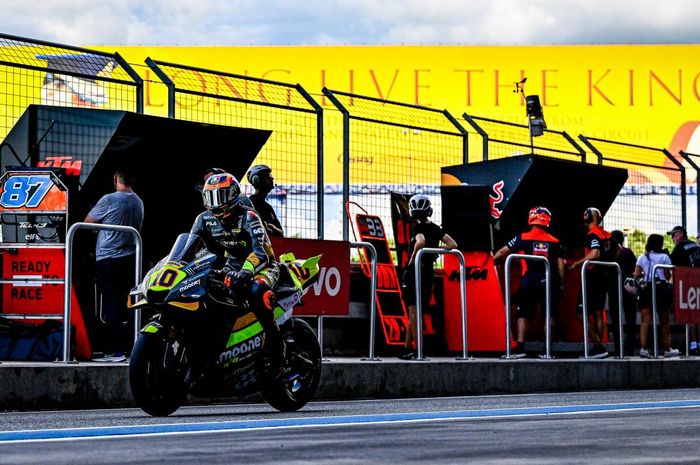 Adik Valentino Rossi, Luca Marini pada gelaran MotoGP Thailand 2022.