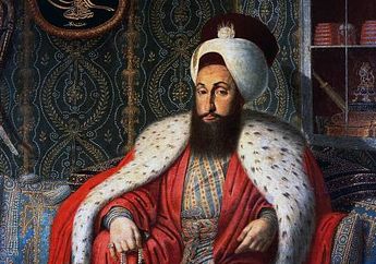 Tren Busana Sutra Sultan Ottoman Jadi Simbol Kekaisaran yang Kaya