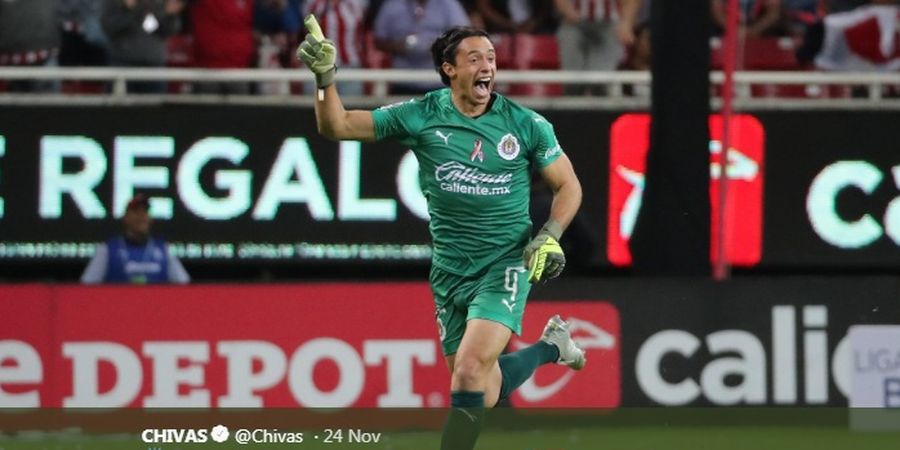 VIDEO - Kiper Peraih Medali Emas Olimpiade Cetak Gol dari Gawang ke Gawang