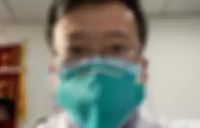 Dokter Li Wenliang yang ditangkap karena mengirim pesan peringatan tentang virus corona, telah meninggal dunia pada Jumat (7/2/2020).
