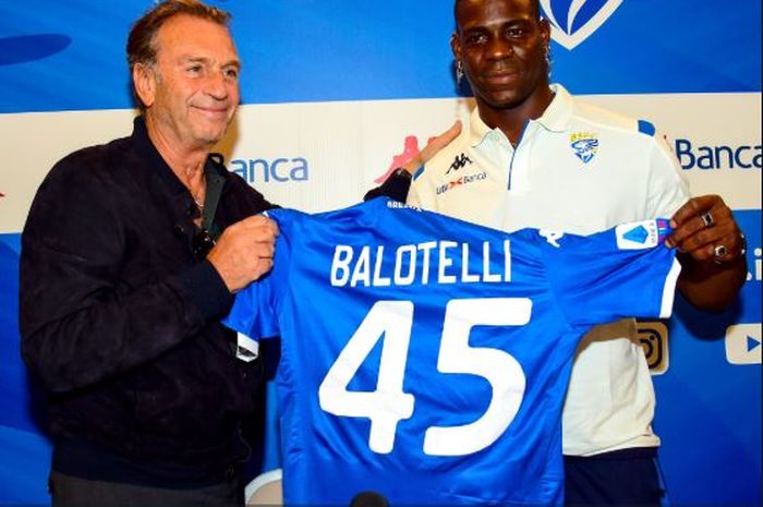 Mario Balotelli resmi jadi pemain kontestan Liga Italia, Brescia, pada 18 Agustus 2019.