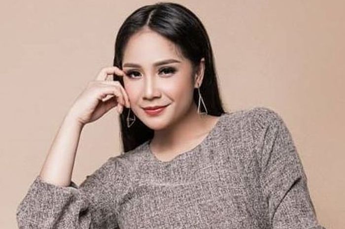 Gelang Cartier Nagita Slavina