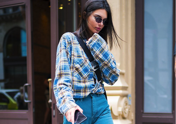 Anti Boring, Ini 7 Cara Mix and Match Kemeja Flanel Untuk Hangout!