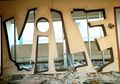 Keren! Seniman Sulap Tembok Jadi Seolah Transparan dengan Grafiti