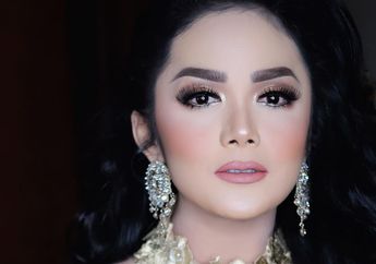 Akui Habiskan Miliaran Rupiah hingga Rela Bolak-balik Singapura Jerman Demi Permak Tubuh, Begini Penampilan Jadul Krisdayanti yang Bak Bumi dan Langit dengan Sekarang
