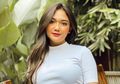 Sehari-hari Tampil Seksi, Intip Harga Outfit Glamor Marion Jola yang Harganya Puluhan Juta Rupiah Sekali Manggung!