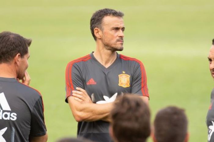 Luis Enrique saat memimpin sesi latihan timnas Spanyol.