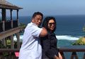 Istri Hotman Paris Tertangkap Kamera Tak Tidur Seranjang dengan Suami