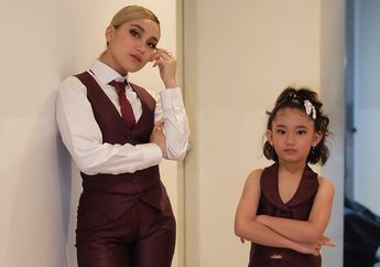 Banggakan Wajah Putri Semata Wayang Mirip Anak Korea, Ayu Ting Ting Banjir Hujatan Netizen: Sekeluarga Halu!
