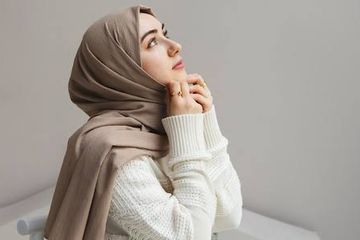 Cara Menghilangkan Bulu di Hijab Cuma Pakai Alat Cukur Biasa - Stylo