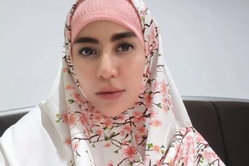 Akibat kebiasaan di masa lalu, kini Cinta Penelope divonis idap kanker stadium 3