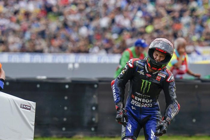 Fabio Quartararo sedikit merasakan sakit di bagian bahu usai terjatuh di MotoGP Belanda 2022.