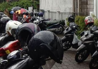 Helm Basah Gegara Kehujanan, Begini Cara Keringkan Tanpa Pakai Hairdryer