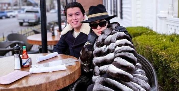 Reino Barack dan Syahrini