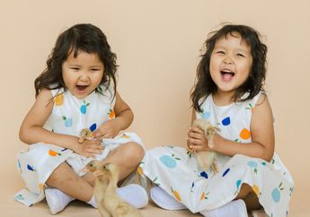 20 Nama Bayi Perempuan Kembar dengan Unsur Arab Lengkap dengan Arti