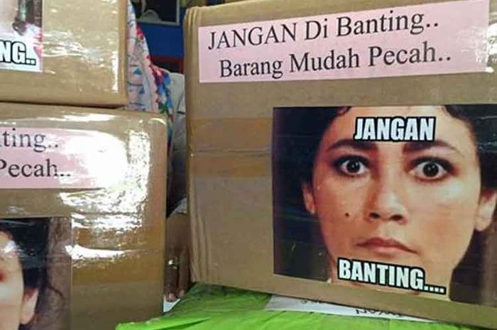 Seller-nya Kreatif! Ini 8 Tulisan 'Paket Jangan Dibanting