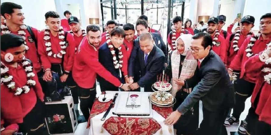 Timnas Indonesia Tiba di Qatar, Ada Prosesi Potong Kue hingga Jumpa Fans