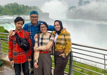 Luasnya Mencapai 1 Hektar, Intip Rumah Mewah Uya Kuya yang Elegan Bernuansa American Classic
