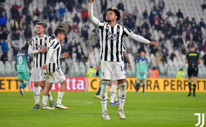 Gelandang Juventus, Weston McKennie, mencetak gol ke gawang Udinese dalam laga Liga Italia di Stadion Allianz, Sabtu (15/1/2022).