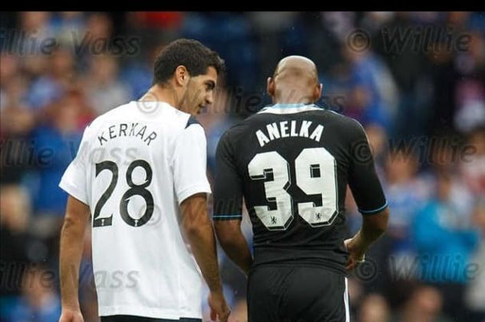 Salim Kerkar bersama Nicolas Anelka